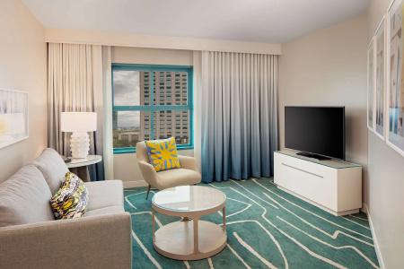 Embassy Suites by Hilton San Diego Bay Downtown - 4