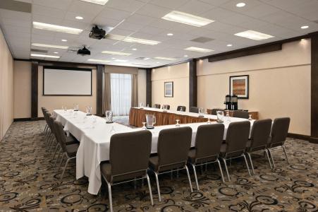 Embassy Suites - 16