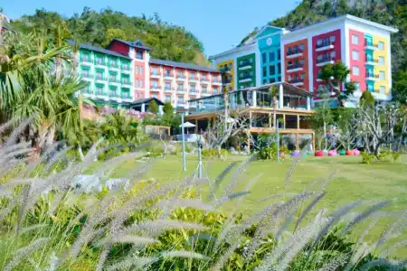Cat Ba Island Resort & Spa - 24