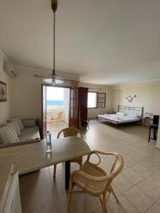 Amazones Village Suites - 105