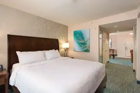 Hilton Garden Inn - 6