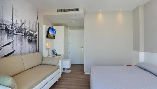 Embassy & Spa - 32