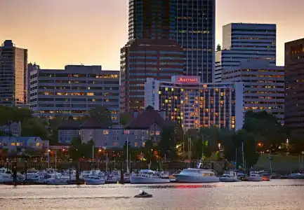 Portland Marriott Downtown Waterfront - 14
