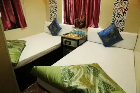 Everest Inn - 25
