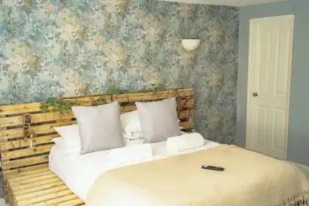 Innit Rooms - Saltwater Guest House - 90