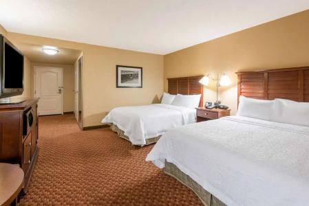 Hampton Inn - Suites-North-I-95 - 43