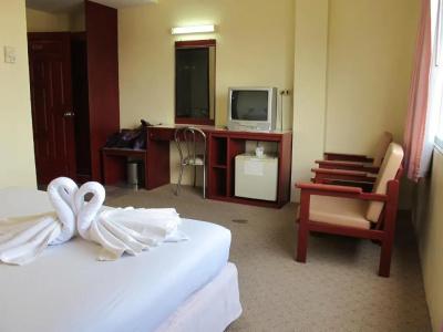 Chumphon Palace - 30