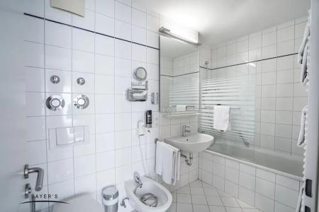 Bayer's Boardinghouse und - 151