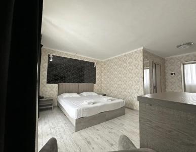 Artist Regenci - 7