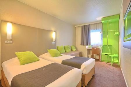 Campanile Roissy - 64