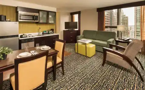 Homewood Suites Chicago Downtown - Magnificent Mile - 73