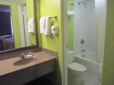 6-Lafayette, LA - 9