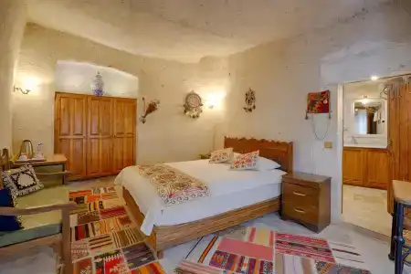 Tulip Cave Suites - 30