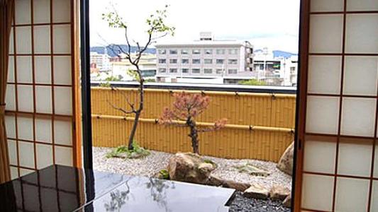 Pearl Garden - 25