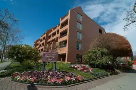 The Embassy Inn - 59