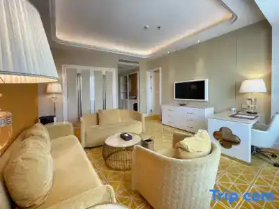 Continental Xin Hao and Resort - 88