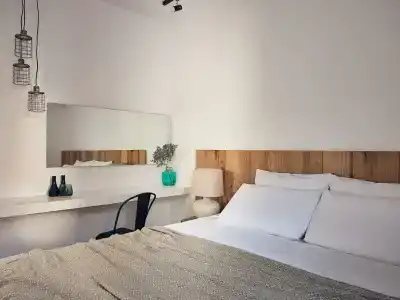 Shellona Rooms & - 42