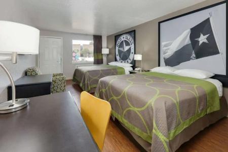 Super 8 by Wyndham Pearl District Downtown - 21