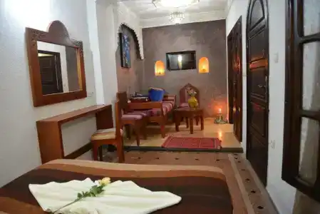 Riad Nakhla - 18