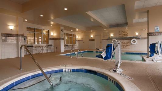 Hilton Garden Inn - 12