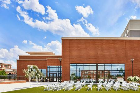 Unc Charlotte Marriott & Conference Center - 16