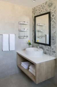 Louis Paphos Breeze - 35