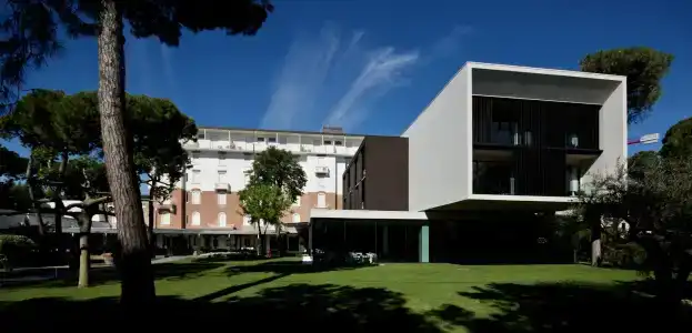 Globus, Sure Hotel Collection by Best Western - 0