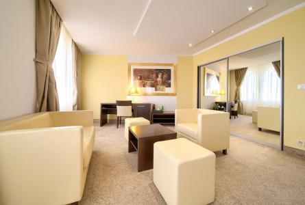Marina - 64