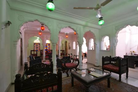 Rawla Mrignayani Palace - 8