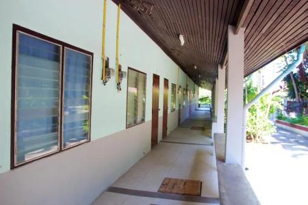 Sichang Shine Khao Resort - 37