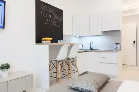Tesla Boutique  & Rooms - 119