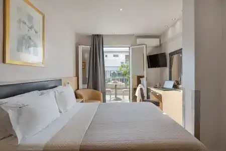 Piraeus City - 127