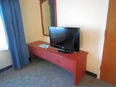 Baymont by Wyndham Airport - 37