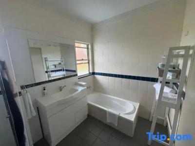 Cairns Queens Court - 109