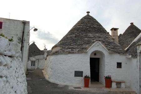 Trulli Holiday Albergo Diffuso - 38
