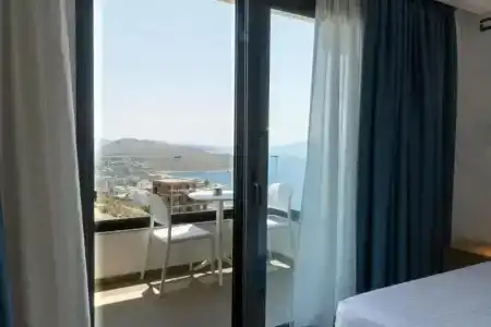 Hilltop Heaven - 36