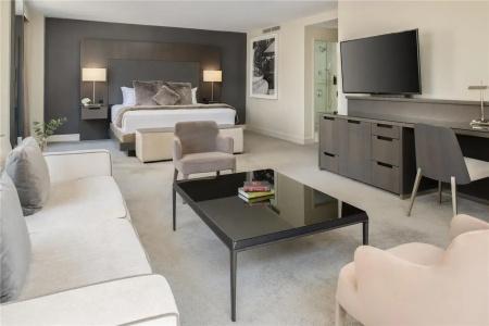 The Benson Portland, Curio Collection by Hilton - 90