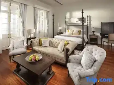 Hullett House - 38