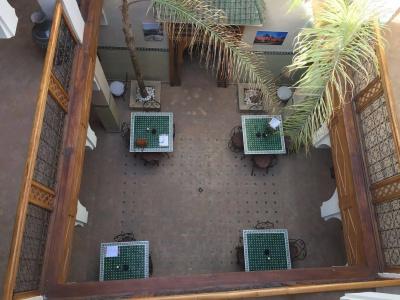Riad Amya - 11