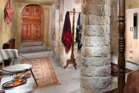 Romantic Cave - 39