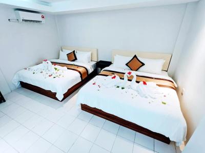 Mary Beach & Resort - 4