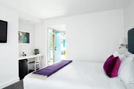 The Burrard - 44