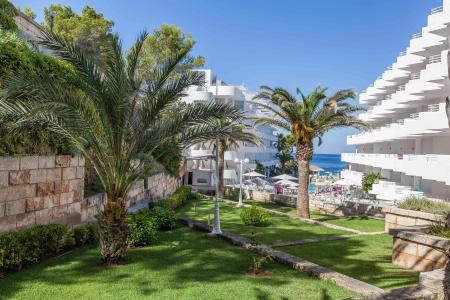 Fergus Style Cala Blanca Suites - 35