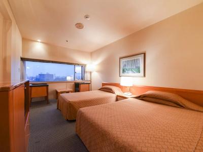 Gunma Royal - 42