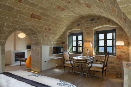 Moni Emvasis Luxury Suites - 65