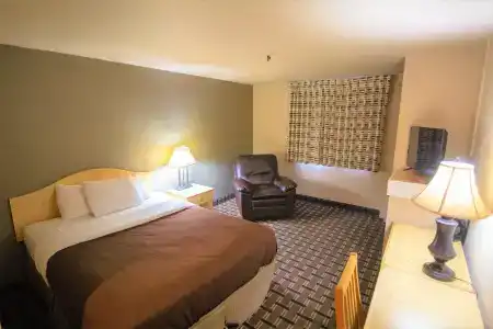 FairBridge Inn - - 2
