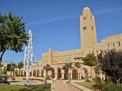 Ymca Three Arches - 55