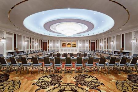 Sheraton Grand Danang Resort - 16