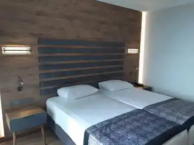 Riviera Zen - 2