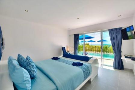 La Perle Luxury Boutique - 61
